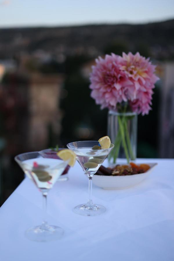 Mukhrantubani Boutique Hotel